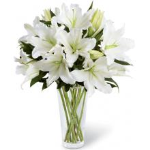 S4-4443 The FTD® Light In Your Honor Bouquet