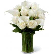 S7-4449 The FTD® Sweet Solace Bouquet