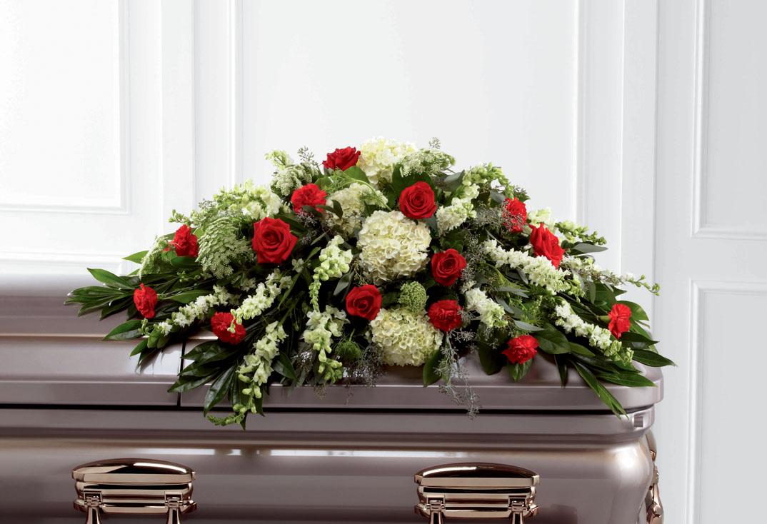 S16-4471 The FTD® Sincerity Casket Spray