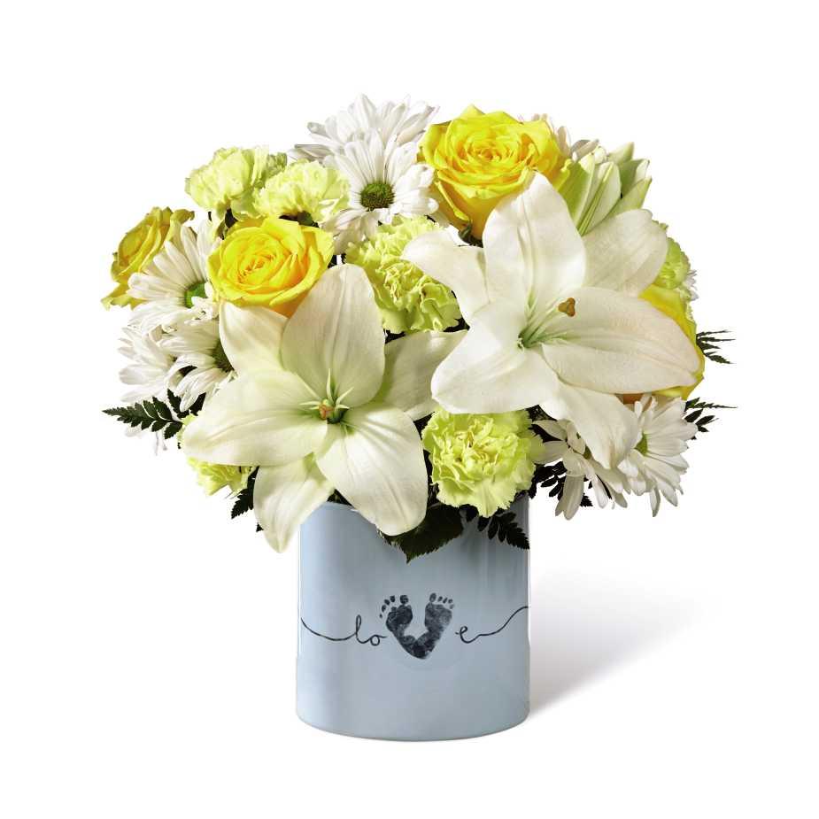 BB1 THE FTD® TINY MIRACLE NEW BABY BOY BOUQUET 