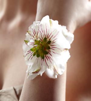 W30-5246 The FTD® True Love Wrist Corsage
